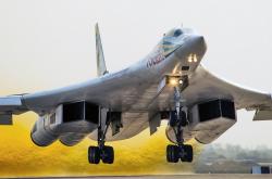 开云体育官网-雷霆横扫勇士，平行宇宙中的篮球叙事与张镇麟的全场统治