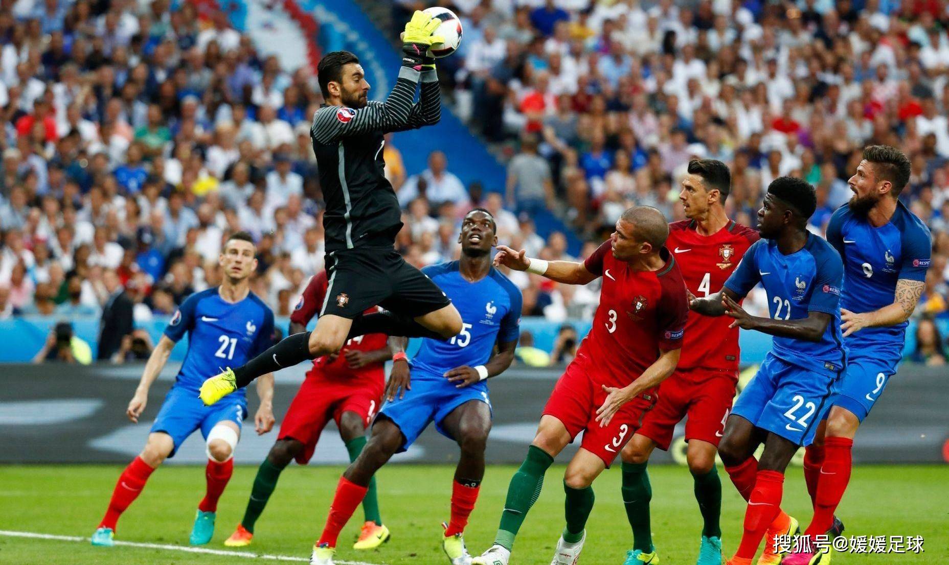 包含哥伦比亚碾压秘鲁，马尔基尼奥斯绝境逆转的词条