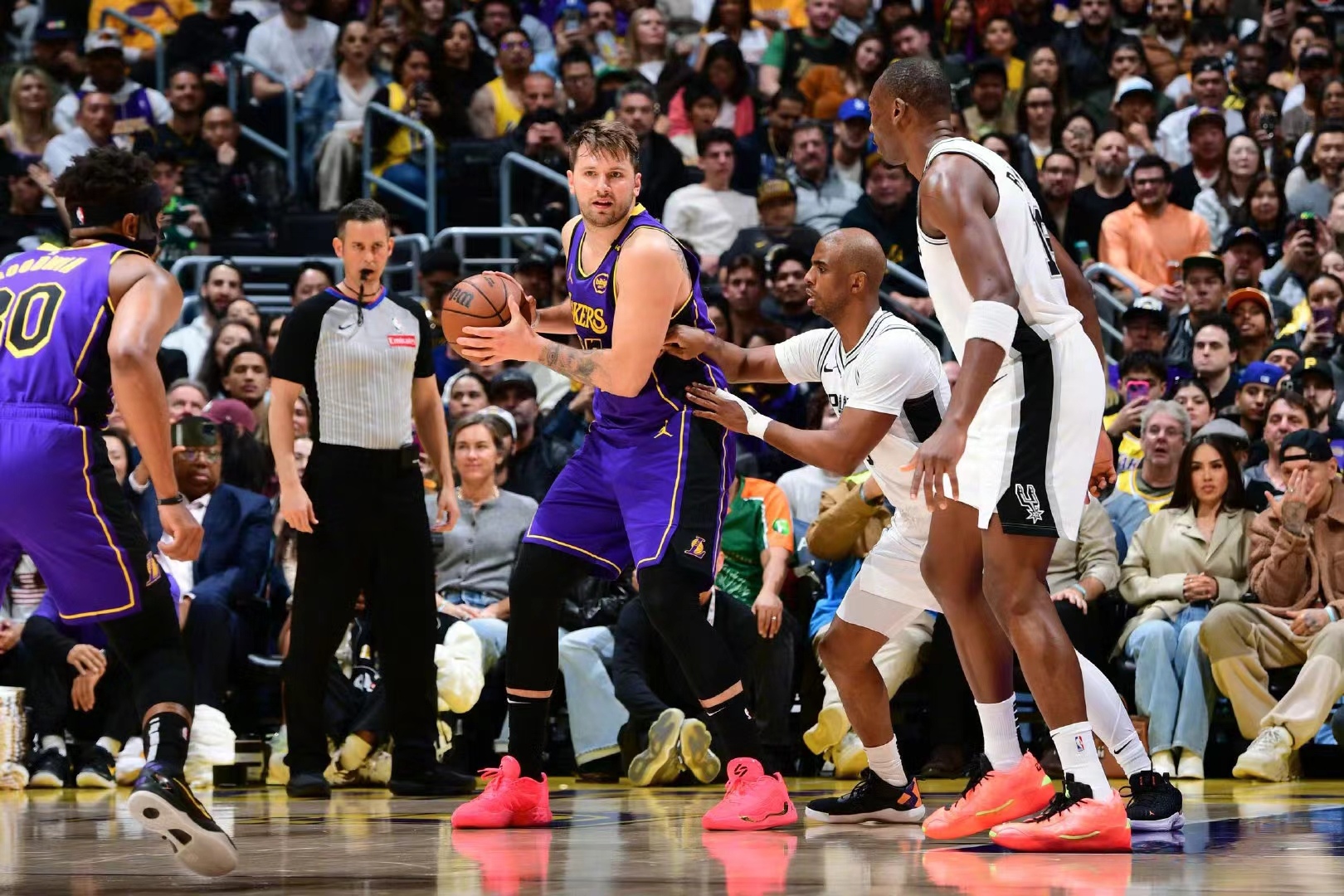 德国男篮绝杀马刺，东契奇统治全场