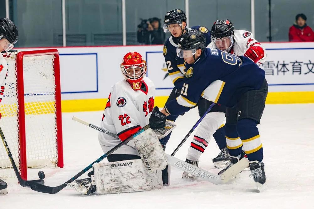 关于冰球总决赛即将打响，冠军归属成谜的信息