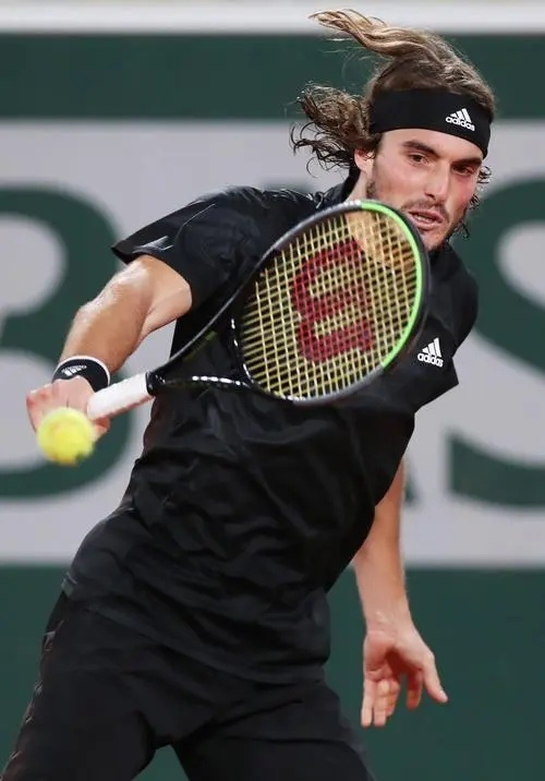 包含戴维斯杯绝杀年终总决赛，西西帕斯惊艳四座的词条