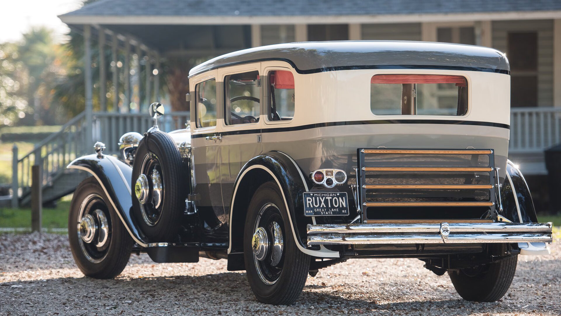 足球焦点战的双面镜,西甲国家德比的经典对决与尼斯狂胜马赛的意外风暴